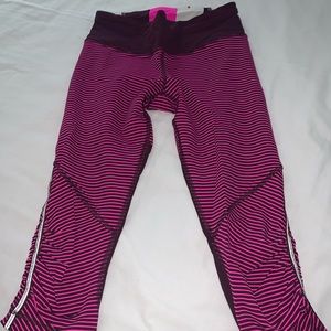 Lululemon size 4 cropped leggings